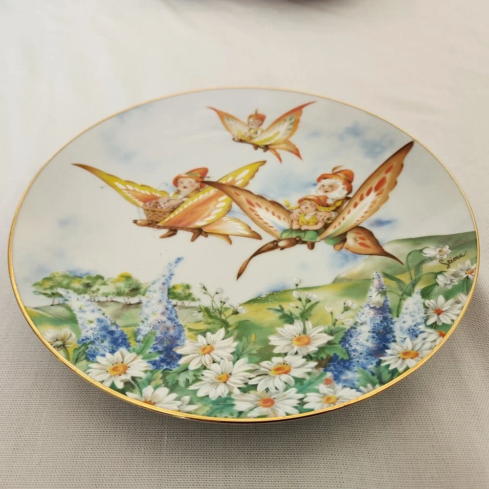 Fantasy Fairy Collector Plate Woodmere Off to the Picnic Seima Little People Vtg
